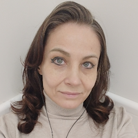 Сиделка, Москва, Чертановская улица, Улица Академика Янгеля, Мархабо Сатуровна