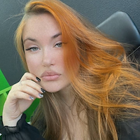 Няня, Тюмень, 2-я Луговая улица, Центр, Юлия Владимировна