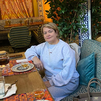 Сиделка, Санкт-Петербург, 16-я линия Васильевского острова, Василеостровская, Санобар Гулимовна